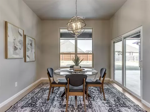 Dining - 1925 SW 40th St, Moore, OK 73160 photo 1 of 1