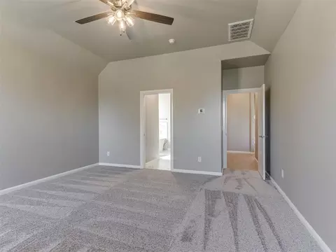 Bedroom - 1925 SW 40th St, Moore, OK 73160 photo 2 of 8