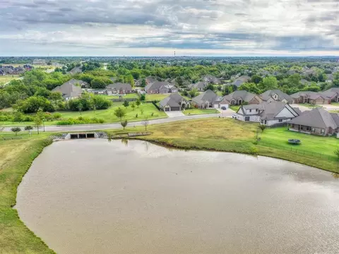 View/Area - 1925 SW 40th St, Moore, OK 73160 photo 1 of 3