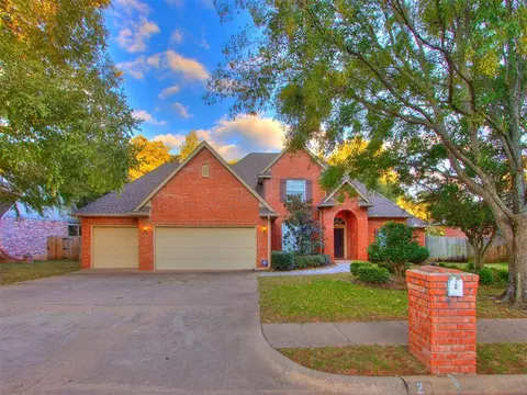2 N Bradbury Dr, Edmond, OK 73034