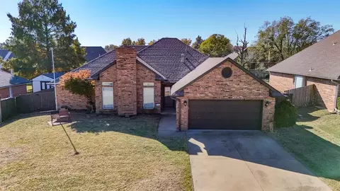 1305 Castle Creek St, Shawnee, OK 74804
