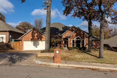 4005 Devon Dr, Edmond, OK 73034