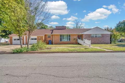601 N Temple St, Cordell, OK 73632