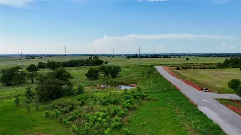 12 W Industrial Rd, Guthrie, OK 73044