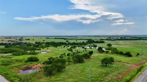 13 W Industrial Rd, Guthrie, OK 73044