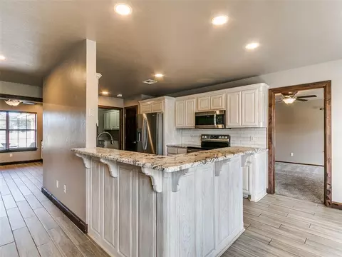 Kitchen - 17809 Deer Trl, Mcloud, OK 74851 photo 1 of 3