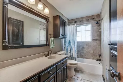 Bath - 314 E Locust St, Tecumseh, OK 74873 photo 1 of 6