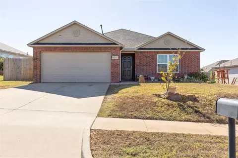 1212 Onyx St, Noble, OK 73068
