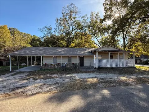 311 W 5th St, Broken Bow, OK 74728