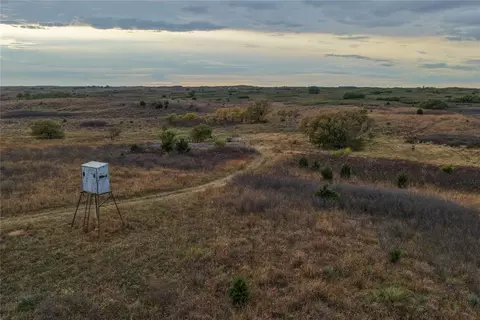 000 S County Rd 195, Arnett, OK 73832