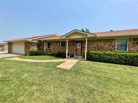 3595 Highway 81, Ninnekah, OK 73067