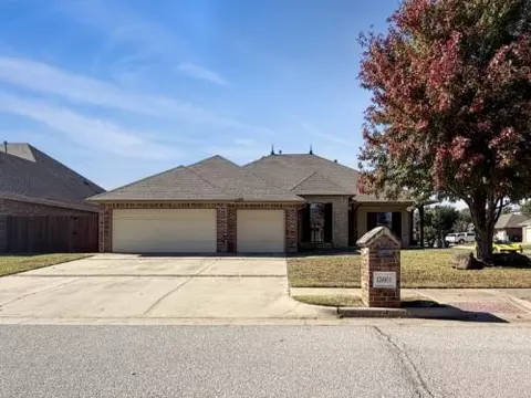 13601 Legacy Ct, Oklahoma City, OK 73170