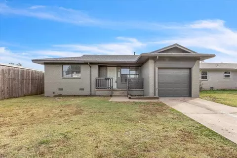 6220 SE 11th St, Midwest City, OK 73110