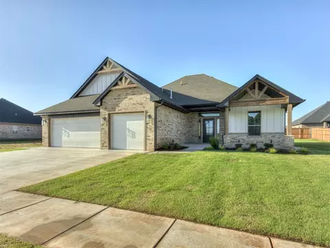 10504 SW 50th St, Mustang, OK 73064