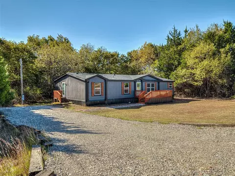 20522 Oak Pond Dr, Harrah, OK 73045