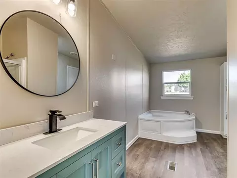 20522 Oak Pond Dr, Harrah, OK 73045 photo 26