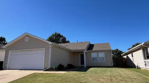 1017 Tulip Dr, Yukon, OK 73099