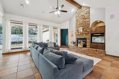 19416 Redbud Creek Cir, Harrah, OK 73045