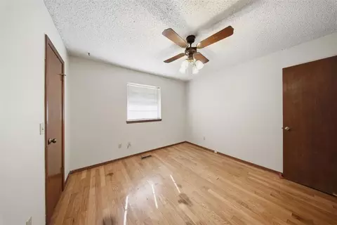 Bedroom - 121 Pinewood Dr, Tuttle, OK 73089 photo 5 of 5