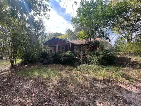 1315 N Kemp Ave, Tishomingo, OK 73460