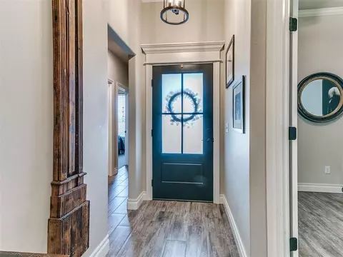 Entry Way - 1509 Shadow Ter, Yukon, OK 73099 photo 2 of 4