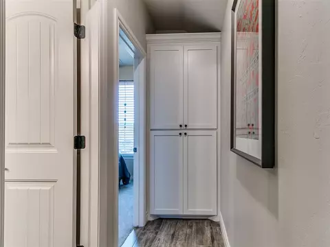 Entry Way - 1509 Shadow Ter, Yukon, OK 73099 photo 4 of 4