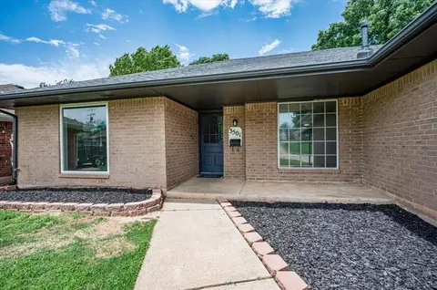3501 Rolling Ln, Midwest City, OK 73110