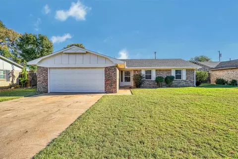 2308 N Flamingo Ln, Altus, OK 73521
