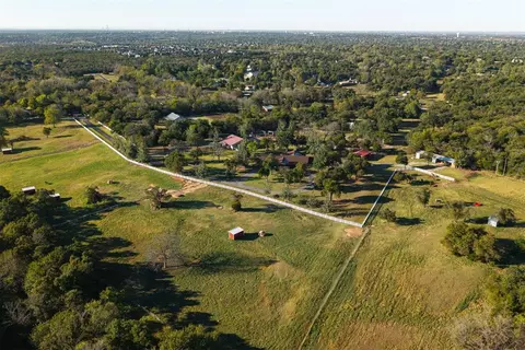 6001 Jarrell Ln, Edmond, OK 73034