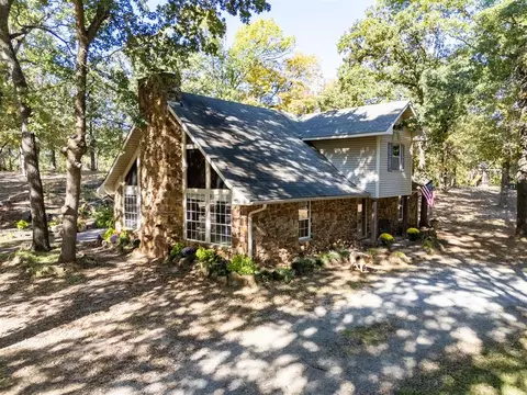 17 Rustic Oaks Dr, Shawnee, OK 74804