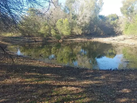 408 Red Rock Rd, Tuttle, OK 73089 photo 2