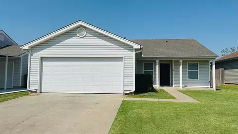 9233 Snowberry Dr, Oklahoma City, OK 73165