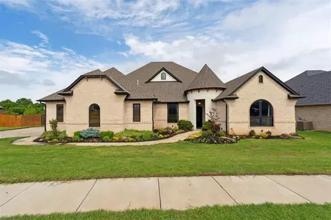 1111 Colonial Ave, Tuttle, OK 73089