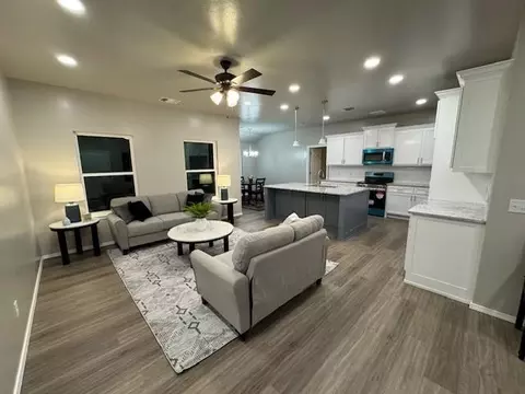 Living - 29192 Osage Hills Dr, Mcloud, OK 74851 photo 1 of 1