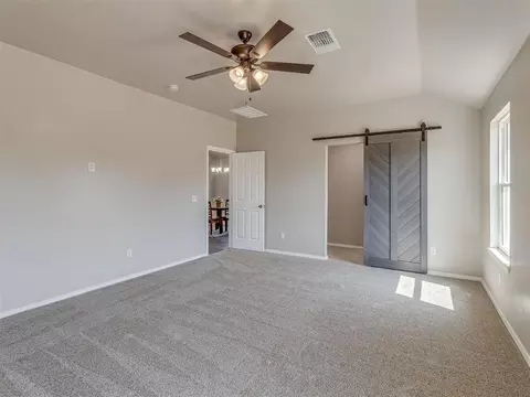 Bedroom - 29192 Osage Hills Dr, Mcloud, OK 74851 photo 4 of 4