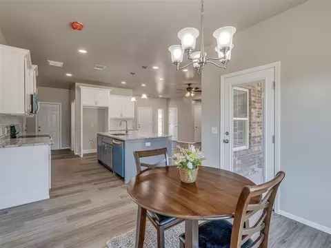 Dining - 29192 Osage Hills Dr, Mcloud, OK 74851 photo 2 of 2