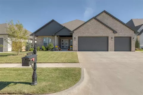 15452 Hatterly Ln, Edmond, OK 73013