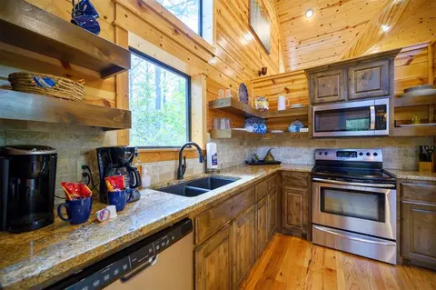 Kitchen - 126 Mountain Pine Trl, Broken Bow, OK 74728 photo 1 of 2