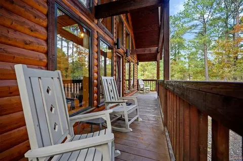 Exterior - 126 Mountain Pine Trl, Broken Bow, OK 74728 photo 3 of 13
