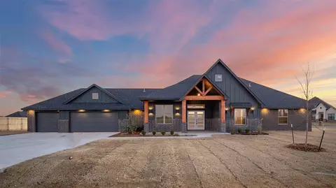 8452 Beth Ln, El Reno, OK 73036
