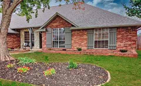 500 N Remington Way, Mustang, OK 73064