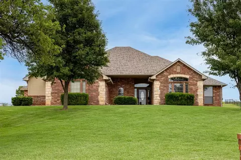 6574 Mint Julep Ln, Guthrie, OK 73044