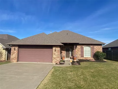 1112 Ariana St, Shawnee, OK 74804
