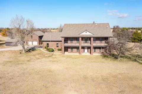 4609 NE Trails End St, Piedmont, OK 73078