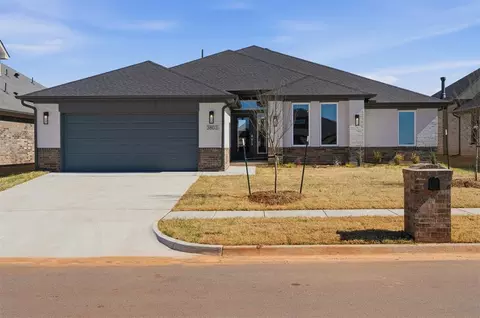 3803 Mesa Rd, Norman, OK 73071