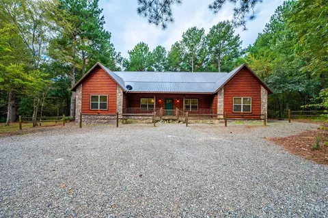 174 Timber Hills Ln, Broken Bow, OK 74728