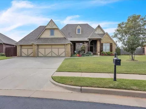 15909 James Thomas Ct, Edmond, OK 73013