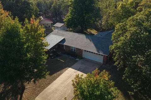 22718 Janet Ln, Harrah, OK 73045