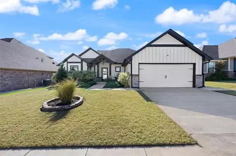 8304 NW 160th St, Edmond, OK 73013