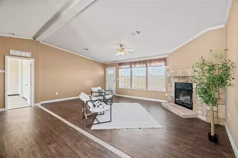 Living - 260505 E 850 Rd, Watonga, OK 73772 photo 2 of 3
